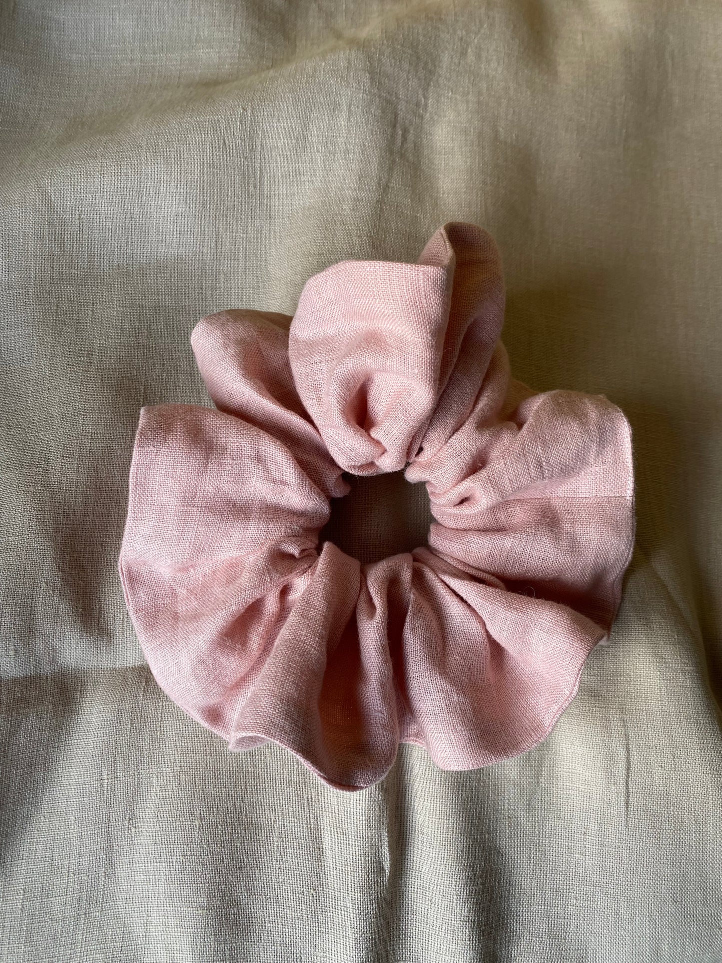 ROSE Linen Scrunchie